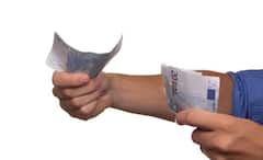 Zodiac Signs: ভালবাসায় ভেসে গেলেও, অর্থনৈতিক স্বাধীনতার সঙ্গে আপসে নারাজ এই রাশির জাতকরা