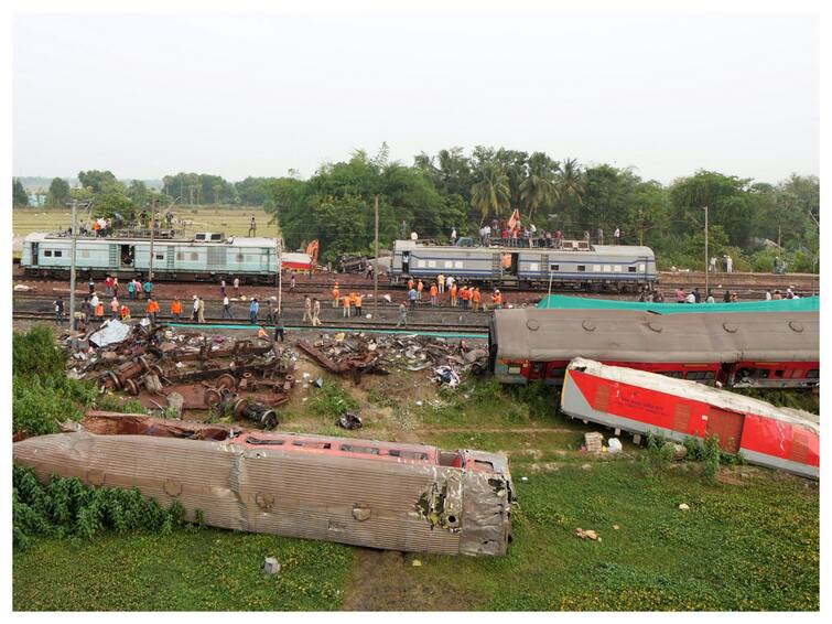 2022 CAG report shows decline in funds allotted for track renewal is main reason for train derailment Odisha Train Accident: ट्रैक रेनोवेशन के लिए फंड नहीं किया इस्तेमाल! CAG की रिपोर्ट में सामने आई ओडिशा रेल हादसे की असल वजह