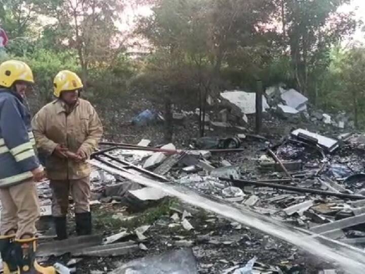 Salem firecracker godown explosion kills woman- death toll rises to five Salem Fire Accident: சேலம் பட்டாசு குடோன் வெடி விபத்து.. சிகிச்சை பெற்று வந்த பெண் உயிரிழப்பு... 5 ஆக உயர்ந்த பலி எண்ணிக்கை!