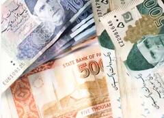 Pakistani Currency : ਪਾਕਿਸਤਾਨੀਆਂ ਨੂੰ ਆਪਣੇ ਰੁਪਏ ‘ਤੇ ਨਹੀਂ ਭਰੋਸਾ! ਖ਼ਰੀਦ ਰਹੇ ਡਾਲਰ ਤੇ ਸੋਨਾ...