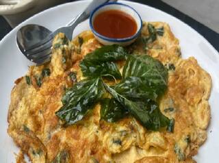 Omelette : ஆம்லெட் இல்லாம சாப்பாடு இறங்காதா? அப்படியென்றால் சலாமி ஆம்லெட் நிச்சயம் ட்ரை பண்ணுங்க