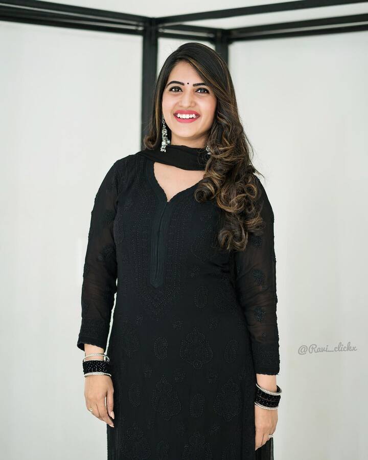 స్రవంతి చొక్కారపు అందమైన ఫోటో
