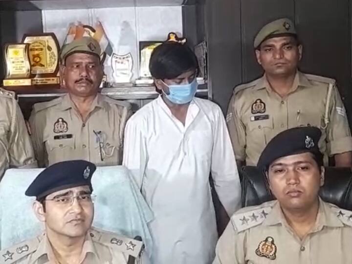 Ghaziabad police arrest on cleric who converted under guise of online gaming ann Ghaziabad News: ऑनलाइन गेमिंग की आड़ में धर्मांतरण का खेल! जाकिर नाईक का वीडियो दिखाकर 2 लड़कों को बनाया नमाजी