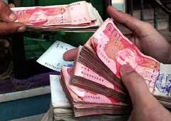 Pakistani Currency : ਪਾਕਿਸਤਾਨੀਆਂ ਨੂੰ ਆਪਣੇ ਰੁਪਏ ‘ਤੇ ਨਹੀਂ ਭਰੋਸਾ! ਖ਼ਰੀਦ ਰਹੇ ਡਾਲਰ ਤੇ ਸੋਨਾ...