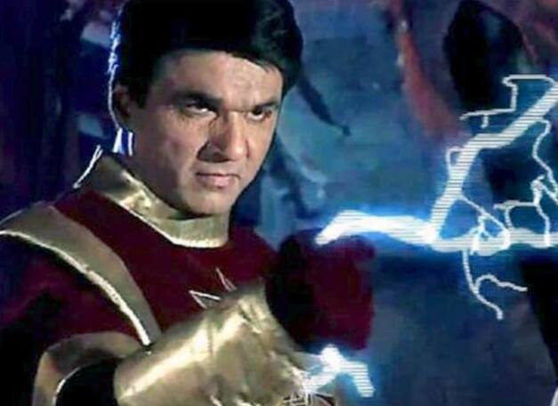 Mukesh Khanna की शक्तिमान में रणवीर सिंह होंगे मेन लीड? करोड़ों में बन रही फिल्म को लेकर एक्टर ने तोड़ी चुप्पी Mukesh Khanna Movie Shaktiman Has a Ranveer Singh As A Lead Actor Break Silence On Rumour Mukesh Khanna की शक्तिमान में रणवीर सिंह होंगे मेन लीड? करोड़ों में बन रही फिल्म को लेकर एक्टर ने तोड़ी चुप्पी