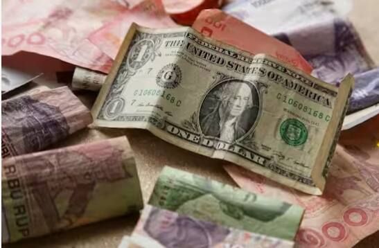 ਨੇਪਾਲੀ ਰੁਪਏ ਦਾ ਵਜ਼ਨ ਪਾਕਿਸਤਾਨੀ ਰੁਪਏ ਨਾਲੋਂ ਦੁੱਗਣਾ ਹੈ, ਜਿਸ ਦਾ ਮਤਲਬ ਹੈ ਕਿ ਹੁਣ ਪਾਕਿਸਤਾਨ ਨੂੰ ਇੱਕ ਨੇਪਾਲੀ ਰੁਪਏ ਦੇ ਬਰਾਬਰ ਕਰਨ ਲਈ 2.17 ਰੁਪਏ ਦੇਣੇ ਪੈਣਗੇ।