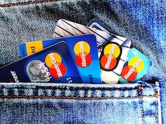 హెచ్‌డీఎఫ్‌సీ, కొటక్‌ బ్యాంక్‌ కస్టమర్లకు అలర్ట్‌! జూన్‌లో కొన్ని రోజులు ఈ సేవలు బంద్‌!