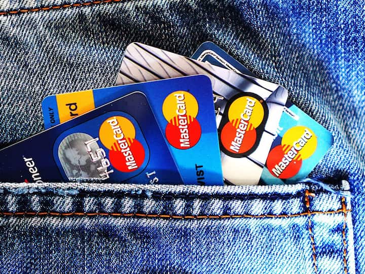 Banking Services HDFC Bank Kotak Mahindra Bank services temporarily unavailable on these days check details Banking Services Unavailable: హెచ్‌డీఎఫ్‌సీ, కొటక్‌ బ్యాంక్‌ కస్టమర్లకు అలర్ట్‌! జూన్‌లో కొన్ని రోజులు ఈ సేవలు బంద్‌!