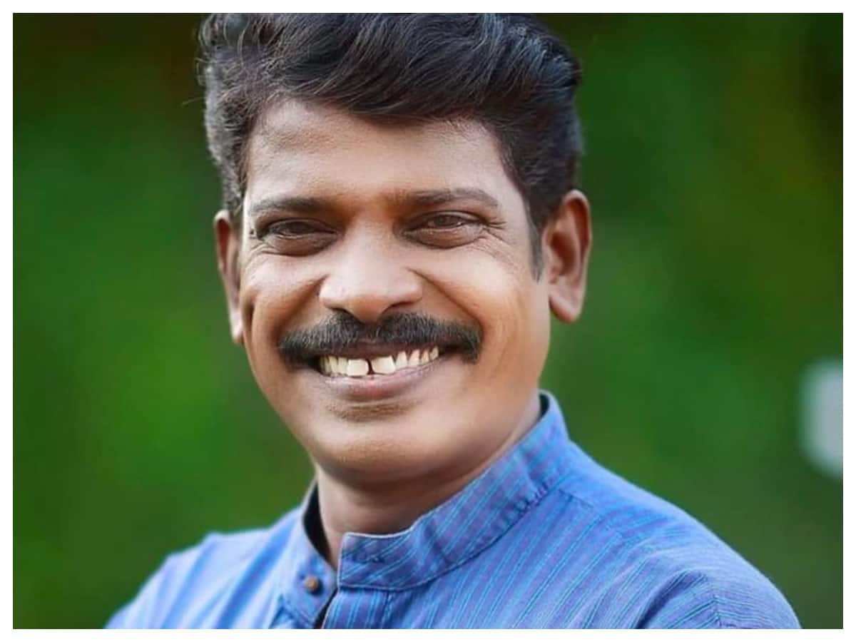 Malayalam Actor Kollam Sudhi Dies In Car Accident