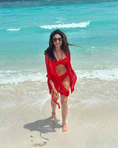 Rakul Preet: బీచ్ లో రకుల్ బికినీ ట్రీట్- మాల్దీవుల్లో మస్త్ ఎంజాయ్