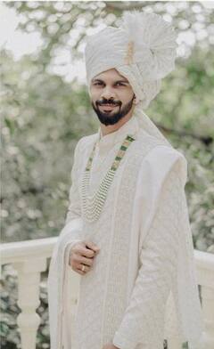 Ruturaj Gaikwad : நீண்ட கால காதலியை கரம்பிடித்த சென்னை சூப்பர் கிங்ஸ் வீரர் ருதுராஜ் கெய்க்வாட்!