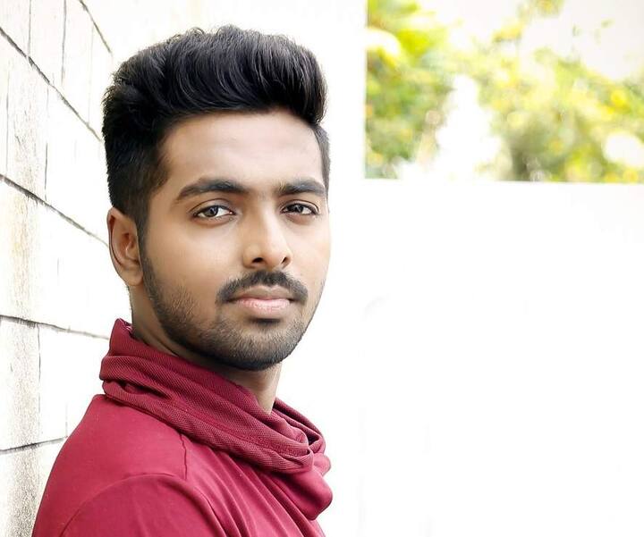 பல படங்களில் பிசியாக நடித்து வரும் ஜி.வி பிரகாஷ், காக்கா முட்டைக்கு இசையமைத்தார்.