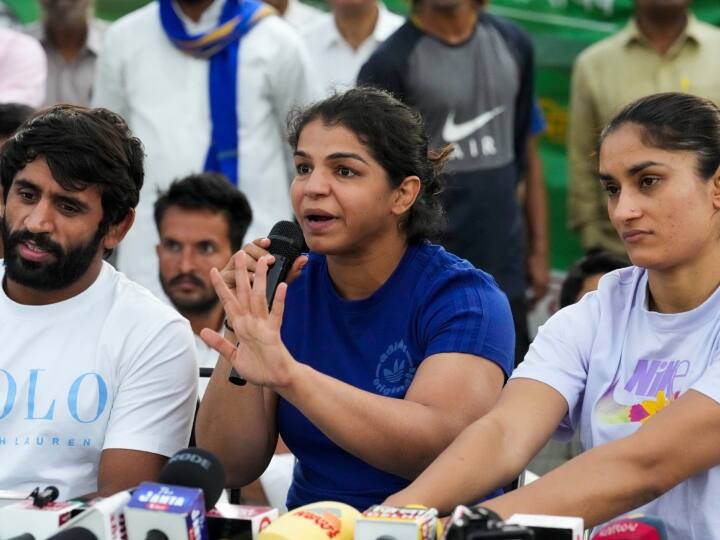 Wrestlers Protest Sakshi Malik Vinesh Phogat Bajranj Punia Meets Amit Shah Wrestlers Protest: पहलवानों ने दो घंटे तक अमित शाह से की मुलाकात? क्या है सच्चाई