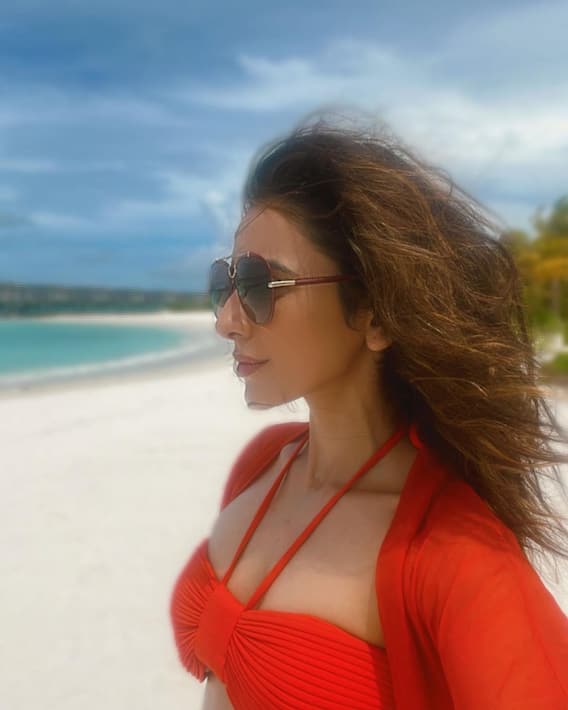 Rakul Preet: బీచ్ లో రకుల్ బికినీ ట్రీట్- మాల్దీవుల్లో మస్త్ ఎంజాయ్