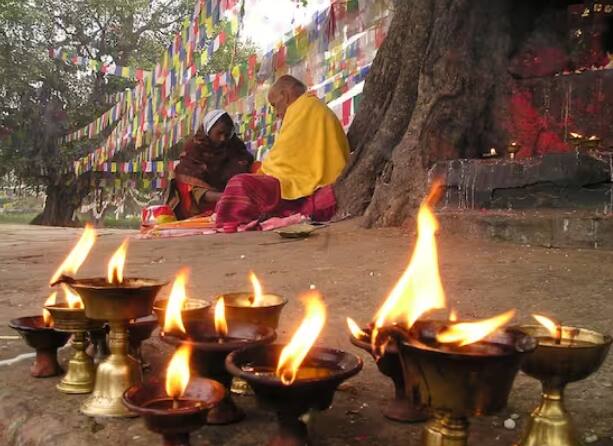 ਬੁੱਧ ਧਰਮ ਨਾਲ ਜੁੜੇ ਲੋਕਾਂ ਦੀ ਗਿਣਤੀ ਵਿੱਚ ਵੀ ਗਿਰਾਵਟ ਦਰਜ ਕੀਤੀ ਗਈ ਹੈ, ਜੋ ਕਿ 0.79 ਪ੍ਰਤੀਸ਼ਤ ਹੈ।