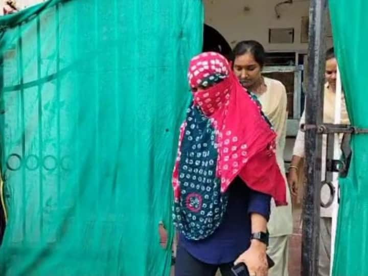 Kanker adoption center's program manager arrested for assaulting innocent girls in Chhattisgarh ann Kanker: अडॉप्शन सेंटर में मासूम बच्चियों के साथ मारपीट, प्रोग्राम मैनेजर गिरफ्तार, NGO की सेवाएं समाप्त