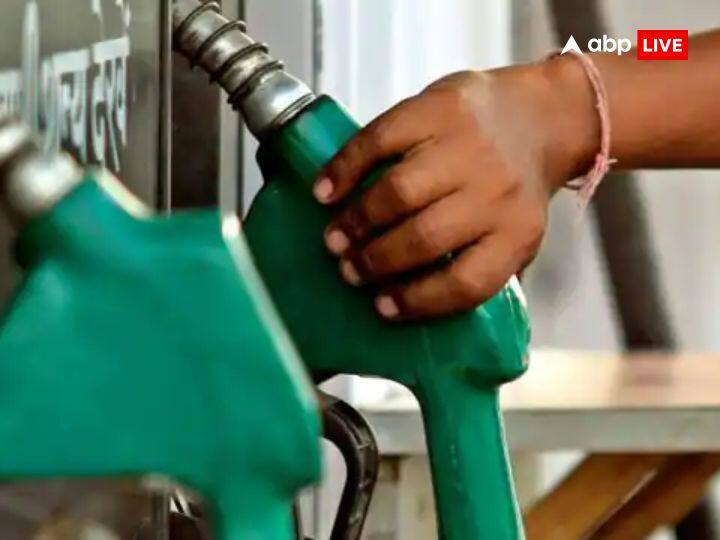 Petrol Diesel Rates Change in These Cities including UP Bihar during Crude oil Price Hike Petrol-Diesel Price: कच्चे तेल के दाम में उछाल, यूपी-बिहार समेत कई शहरों में बदल गए पेट्रोल और डीजल के दाम 