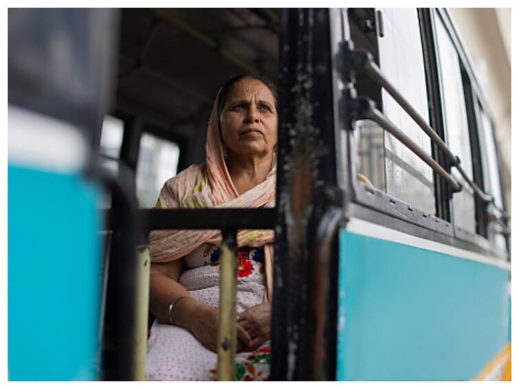 Congress's Five Guarantees: Karnataka Govt Issues Orders For Shakthi Scheme Offering Women Free Bus Ride Congress's Five Guarantees: Karnataka Govt Issues Orders For Shakti Scheme Offering Women Free Bus Ride