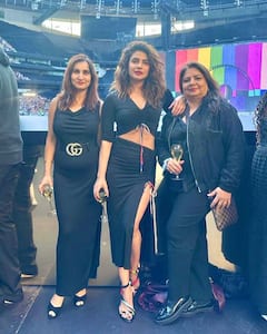 Priyanka Chopra Attends Beyonce's London Show With Her Mom Madhu Chopra, Shares Unseen Pictures
