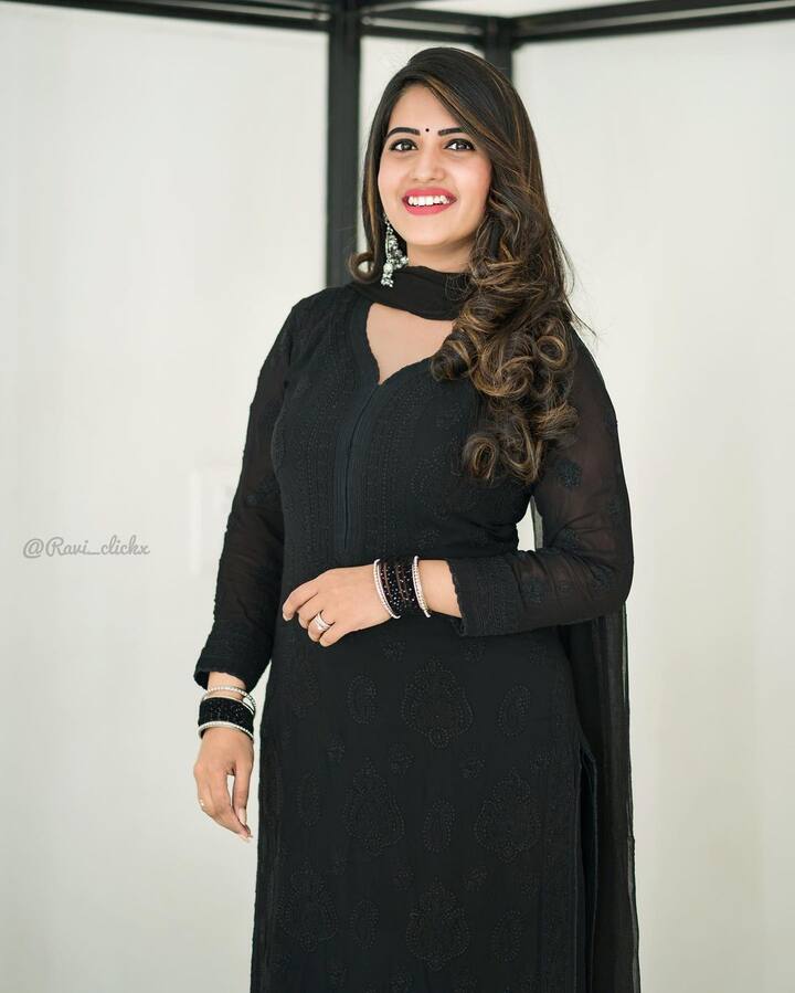 స్రవంతి చొక్కారపు అందమైన ఫోటో