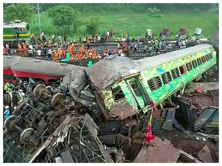 Odisha Train Accident driver of Coromandel Express was conscious for some time after accident says signal was green Odisha Train Accident: भीषण हादसे के बाद कुछ देर तक होश में था कोरोमंडल एक्सप्रेस का चालक, सिग्नल को लेकर कही थी ये बात
