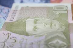 Pakistani Currency : ਪਾਕਿਸਤਾਨੀਆਂ ਨੂੰ ਆਪਣੇ ਰੁਪਏ ‘ਤੇ ਨਹੀਂ ਭਰੋਸਾ! ਖ਼ਰੀਦ ਰਹੇ ਡਾਲਰ ਤੇ ਸੋਨਾ...