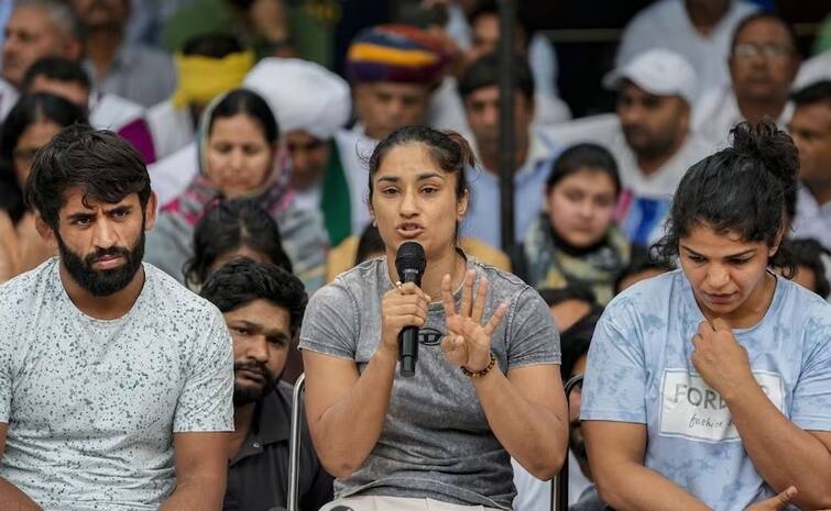 Wrestlers Protest : Fight will continue as rumours after Bajarang Punia and Sakshi Malik Job Joining Wrestlers Protest : શું આંદોલન ખતમ થઈ ગયું? પહેલવાનોએ કહ્યું કે...