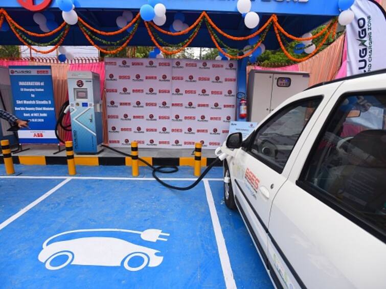 Electric Vehicles Account For 8 Per Cent Sales Of Total Auto Sales In May Says FADA Electric Vehicles Account For 8 Per Cent Sales Of Total Auto Sales In May, Says FADA