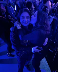 Priyanka Chopra Attends Beyonce's London Show With Her Mom Madhu Chopra, Shares Unseen Pictures