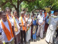 நெல்லை ஆட்சியர் அலுவலகம் முன் பெண்களும் கள் குடித்து நூதன போராட்டம் - காரணம் என்ன?