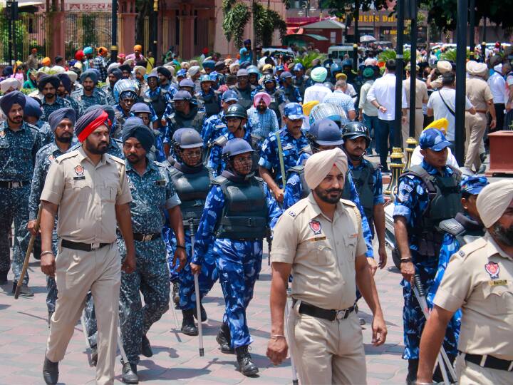 Operation Blue Star Anniversary: Double Layer Security in Amritsar, DCP JS Walia said- 'If anyone does anything wrong, strict action will be taken' Operation Blue Star Anniversary: अमृतसर में हाई अलर्ट, पैरामिलिट्री फोर्स की भी तैनाती, DCP बोले- 'कोई कुछ भी गलत करेगा तो...'