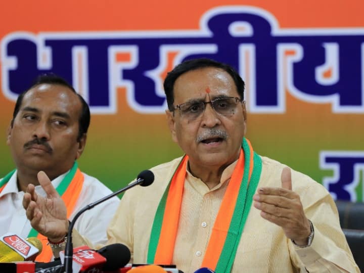 Gujarat: विपक्षी एकजुटता पर गुजरात के पूर्व CM विजय रुपाणी बोले- '2024 को लेकर बीजेपी के सामने कोई चुनौती...' Gujarat Ex CM Vijay Rupani said there is no challenge for BJP in 2024 Lok Sabha Elections Gujarat: विपक्षी एकजुटता पर गुजरात के पूर्व CM विजय रुपाणी बोले- '2024 को लेकर बीजेपी के सामने कोई चुनौती...'