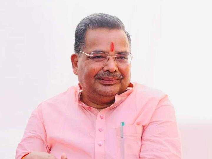 Firozabad New Name: फिरोजाबाद का नाम बदलकर होगा चंद्रनगर? योगी सरकार के मंत्री ने किया बड़ा दावा, जानें- क्या कहा? Yogi Adityanath minister Jaiveer Singh statement on changing name of Firozabad to chandranagar Firozabad New Name: फिरोजाबाद का नाम बदलकर होगा चंद्रनगर? योगी सरकार के मंत्री ने किया बड़ा दावा, जानें- क्या कहा?