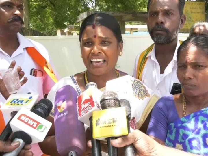 நெல்லை ஆட்சியர் அலுவலகம் முன் பெண்களும் கள் குடித்து நூதன போராட்டம் - காரணம் என்ன?