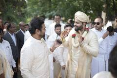 నటి సుమలత కొడుకు పెళ్లిలో మంచు మనోజ్-మౌనిక సందడి