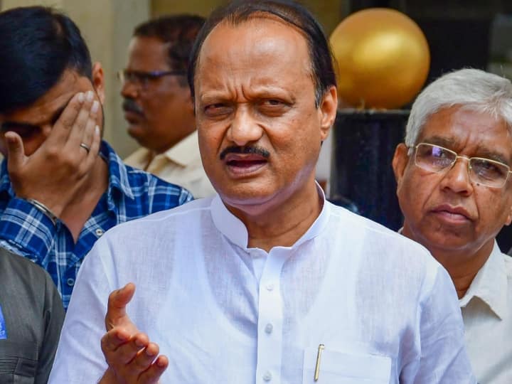 Maharashtra Politics: '...तो राजनीति छोड़ दूंगा', जानें- NCP नेता अजित पवार ने आखिर क्यों कह दी ऐसी बात? NCP leader Ajit Pawar hits back at Shiv Sena leader krupal Tumane allegations of corruption Maharashtra News Maharashtra Politics: '...तो राजनीति छोड़ दूंगा', जानें- NCP नेता अजित पवार ने आखिर क्यों कह दी ऐसी बात?