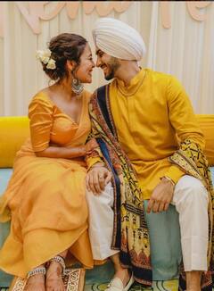 Neha-Rohanpreet Love Story: नेहा कक्कड़ से पहले शादी नहीं करना चाहते थे रोहनप्रीत, फिर ऐसे पहुंची थी सात फेरों तक बात