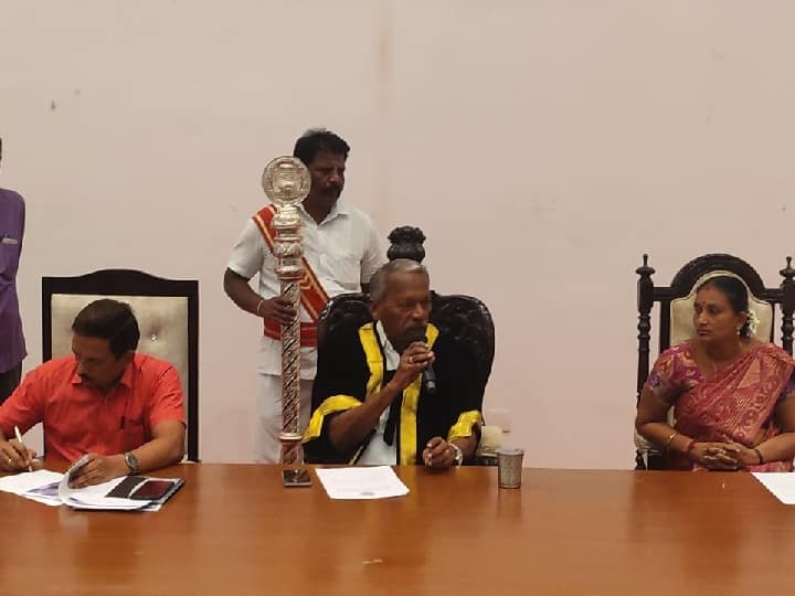 சேலம் மாநகராட்சி மாமன்ற கூட்டத்தில் திமுக கவுன்சிலர்களிடையே கடும் வாக்குவாதம் - காரணம் என்ன..?