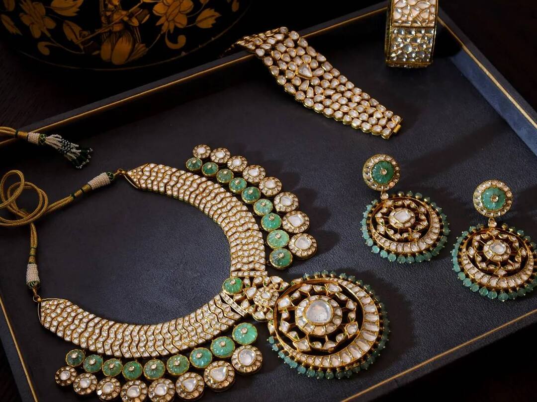 Gold Silver Rate Today: நகை வாங்குற ப்ளான் இருக்கா? உடனே விலையை செக் பண்ணுங்க.. இன்றைய நிலவரம்!