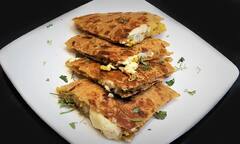 Chapati Sandwich: વધેલી રોટલીમાંથી બનાવી શકો છો આ ખાસ સેન્ડવીચ, નોંધી લો આ સરળ રેસિપી