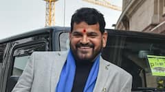 কুস্তিগীরদের প্রতিবাদে নয়া মোড়! যৌন হেনস্থার অভিযোগ তুলে নিল নাবালিকা, পকসো থেকে মুক্ত ব্রিজভূষণ!