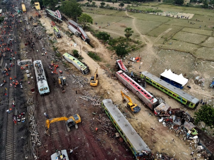 Odisha train accident cbi inquiry ordered initial probe indicate sabotage ann Odisha Train Accident: बालासोर ट्रेन हादसे को लेकर बड़ा खुलासा, इंटरलॉकिंग सिस्टम से हुई थी छेड़छाड़, CBI खोजेगी सवालों के जवाब