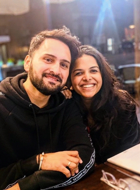सिद्धार्थ आणि मिताली मयेकर (Mitali Mayekar) यांच्या फॉरेन ट्रीपच्या फोटो आणि व्हिडीओला नेटकऱ्यांची पसंती मिळत आहे.