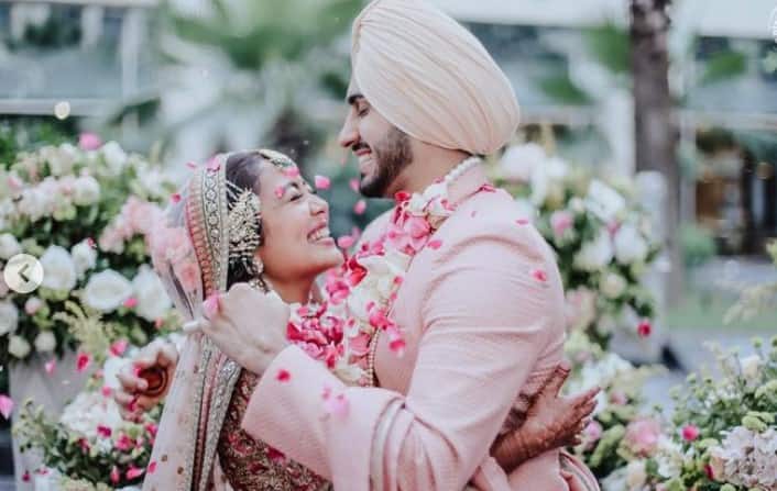 हालांकि नेहा ने उनकी बात को गंभीरता से नहीं लिया. दूसरे दिन जब दोनों की मुलाकात हुई तो रोहन ने कहा कि वह सच में शादी करना चाहते हैं.