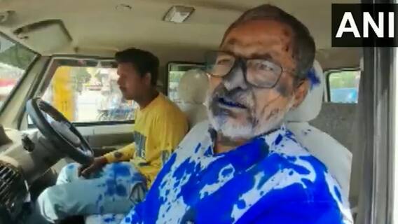 Group Of People Threw Ink On Damoh DEO: విద్యాశాఖధికారిపై ఇంక్ పోసిన దుండగులు