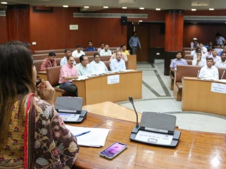 Delhi: मानसून के पहले जानिए कैसी है दिल्ली नगर निगम की तैयारी, ऐसे की जा रही मॉनिटरिंग These are the preparation of Municipal corporation of Delhi before Monsoon ANN Delhi: मानसून के पहले जानिए कैसी है दिल्ली नगर निगम की तैयारी, ऐसे की जा रही मॉनिटरिंग