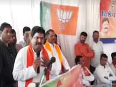 बागेश्वर धाम और कुबेरेश्वर धाम की आड़ में सियासत, देवास सांसद और विधायक आए आमने-सामने