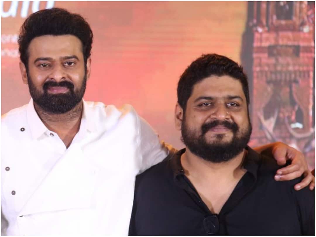 Adipurush Pre Release Event Prabhas praises director Om Raut's hard work dedication, Deets Inside Prabhas On Om Raut : యుద్ధమే చేశాడు - ఓం రౌత్‌ను వెనకేసుకొచ్చిన ప్రభాస్