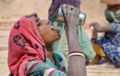 Hot Summer : गल्लीपासून दिल्लीपर्यंत वाढला उन्हाचा तडाखा