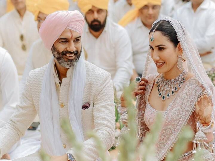 Wedding Photos Of Pyaar Ka Punchnama Actress Sonnalli Seygall Wedding To  Long-Time Partner Ashesh Sajnani